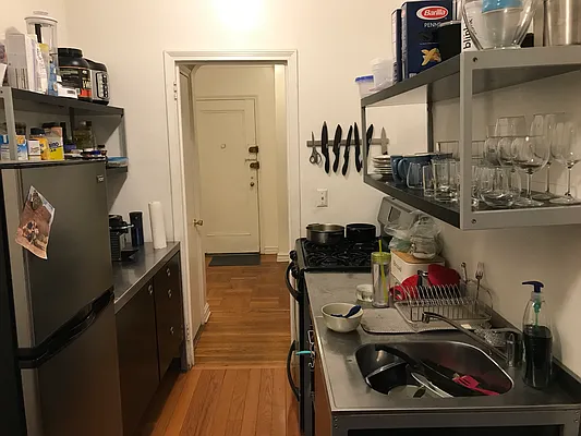 Rented by SUN WOOD REAL ESTATE | media 15