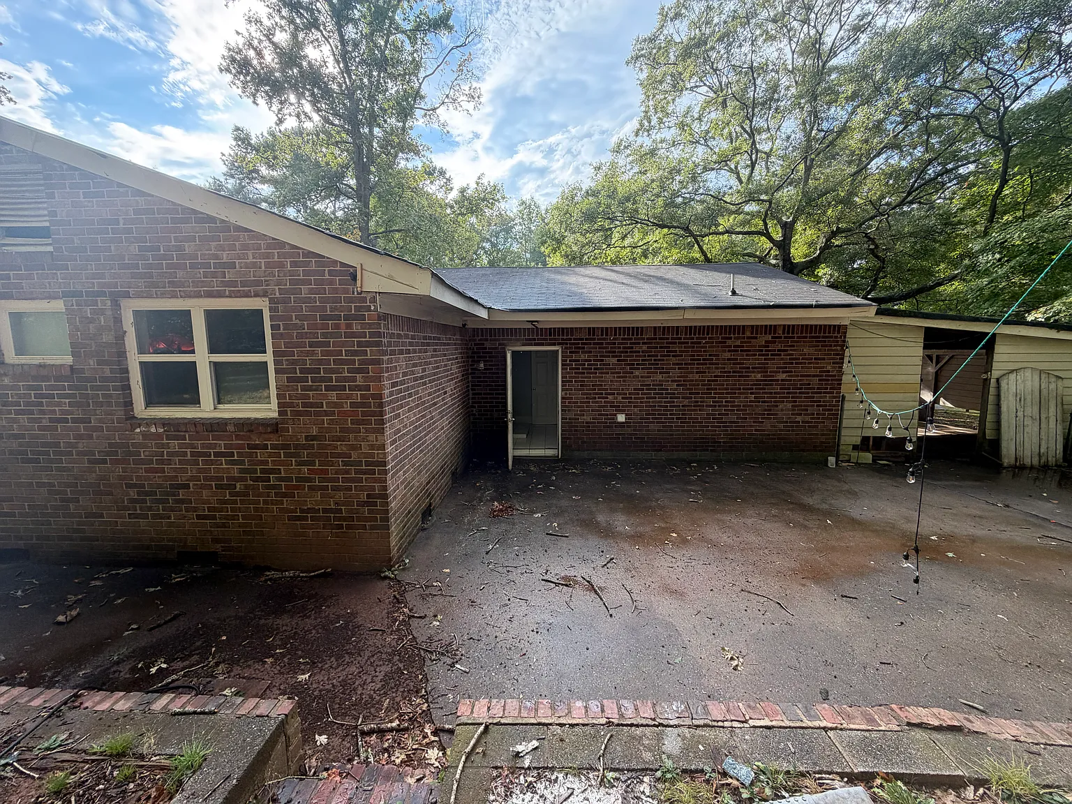 4 bed, 1800 sqft, $1,600 — Photo 3
