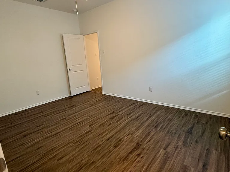 213 Geode Gln — Photo 11