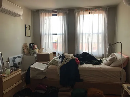 Rented by EXR | media 20