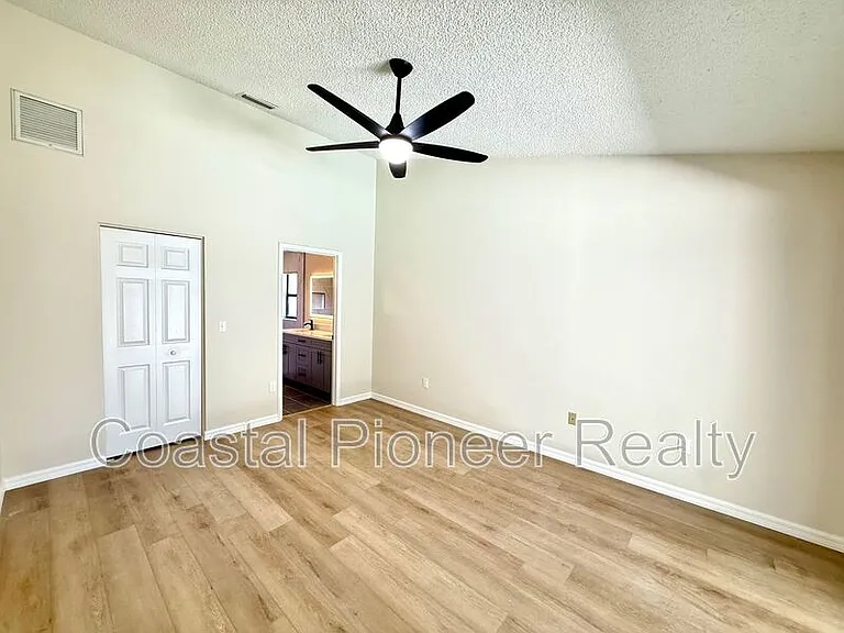 8774 Huntfield St — Photo 17