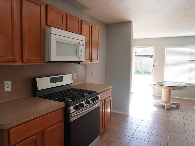 4727 Live Meadow Ln — Photo 4
