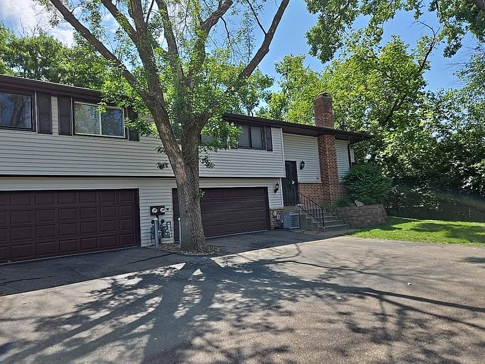 1st image of 10750 Cavell Rd