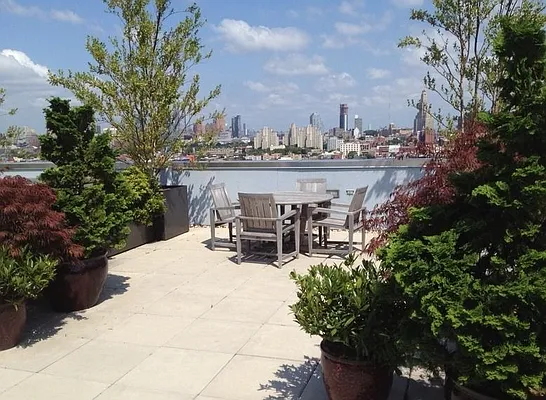 Sold by Compass | media 6