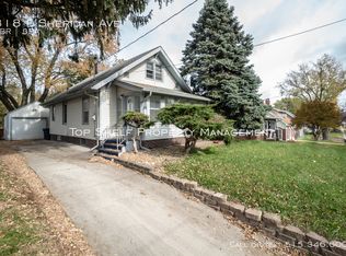 818 E Sheridan Ave, Des Moines, IA 50316
