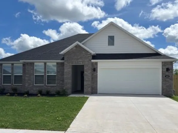 449 W Canada Dr, Farmington, AR 72730