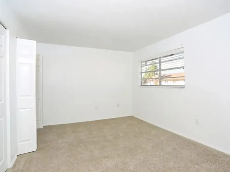 Sunbay Apartments — Photo 27