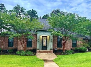 160 Woodwind Dr, Pineville, LA 71360