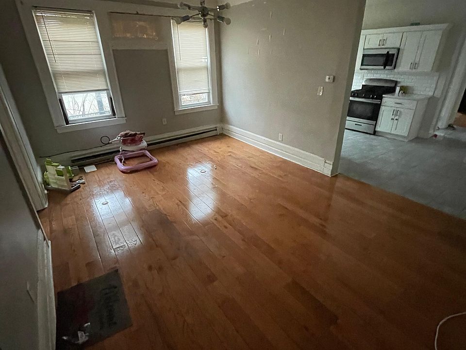 1st image of 67 Fabyan Pl APT 1L