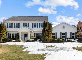 916 Wylde Oak Dr, Oshkosh, WI 54904