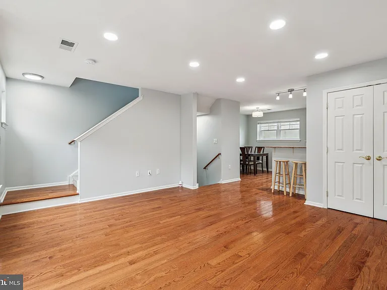 1303 N 7th St — Photo 3