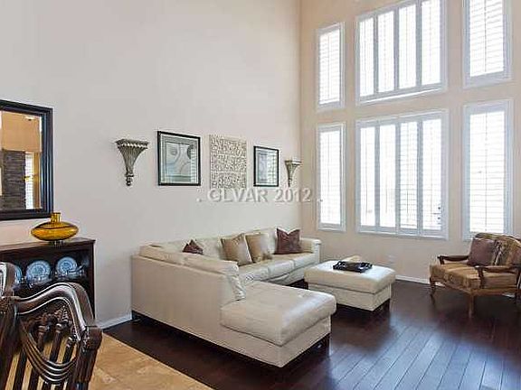 3rd image of 10621 San Palatina St