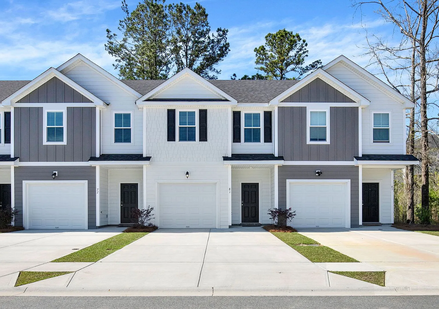 New Rental Now Available! — Photo 1