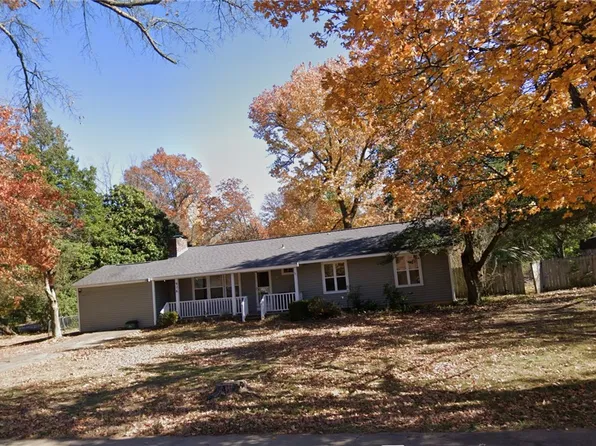 916 N Sang Ave, Fayetteville, AR 72701