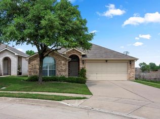 3813 Hazel Dr, Fort Worth, TX 76244