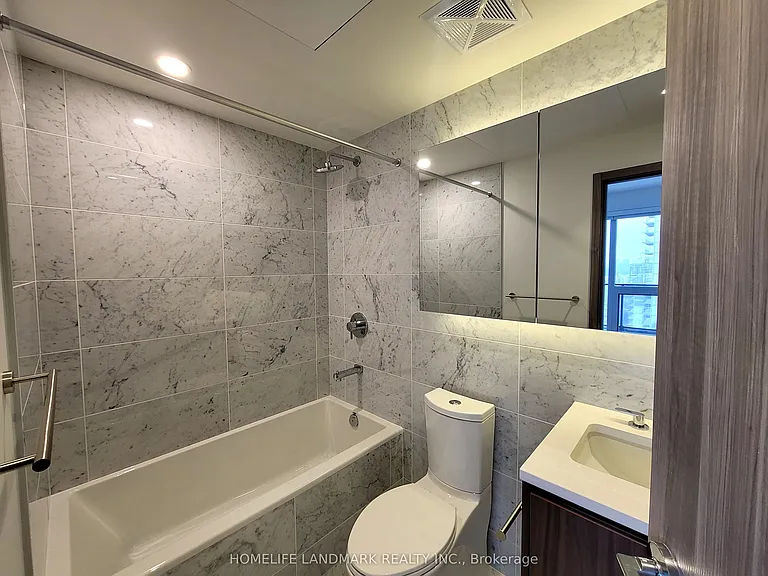 95 McMahon Dr #2905 — Photo 14