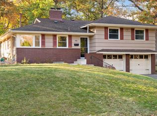 11421 Oakvale Rd N, Minnetonka, MN 55305