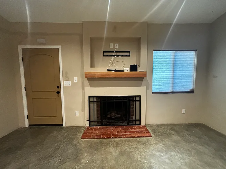 607 E Calle Roca — Photo 10