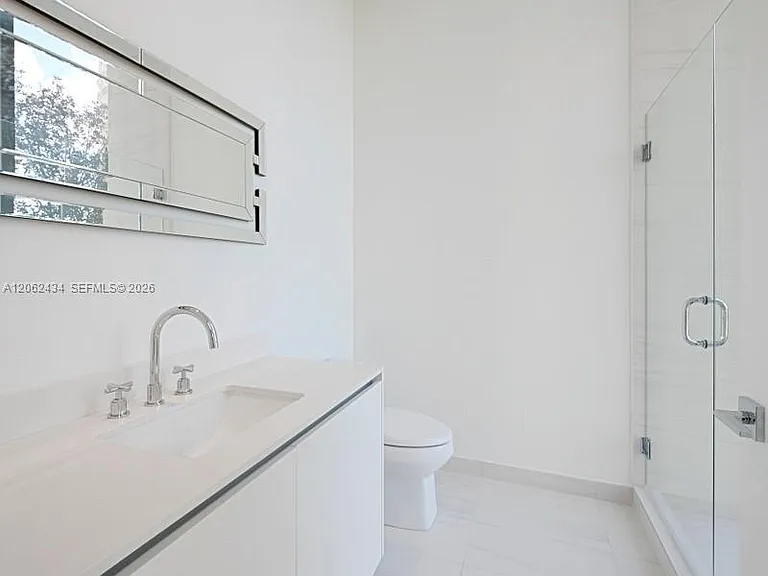 2811 S Bayshore Dr #5C — Photo 21