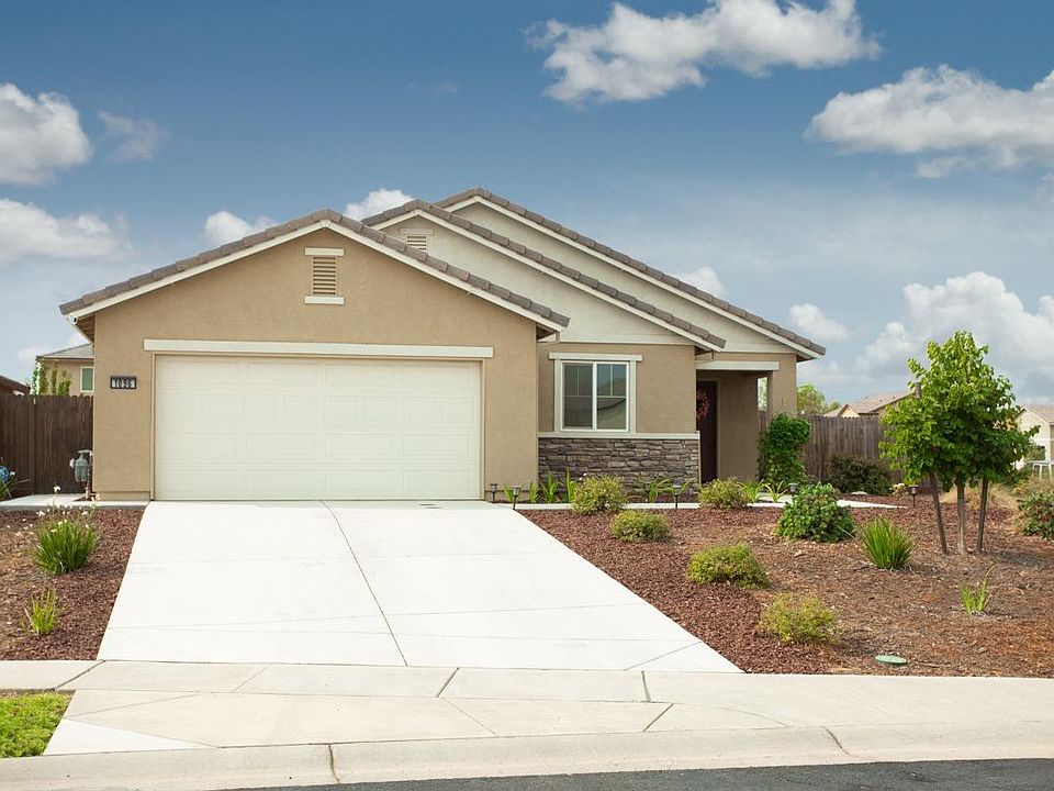 1st image of 1096 Sierra Bluff St