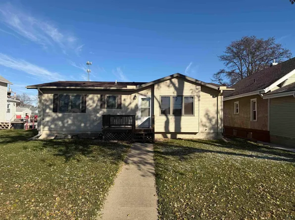 119 Calhoun St, Merrill, IA 51038