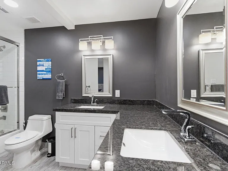 4950 N Miller Rd #100 — Photo 16