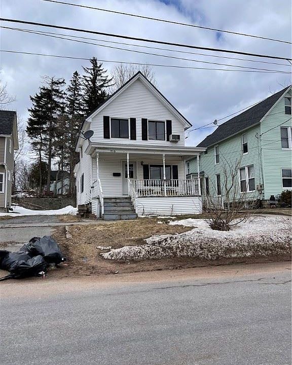 1st image of 715 West St