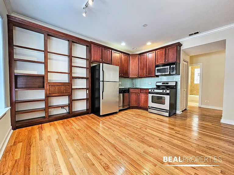 3244-54 N Clifton Ave — Photo 20
