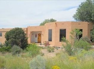 555 Black Bear Pl NE, Albuquerque, NM 87122