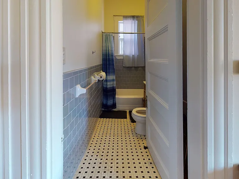591 Beacon St #7 — Photo 6