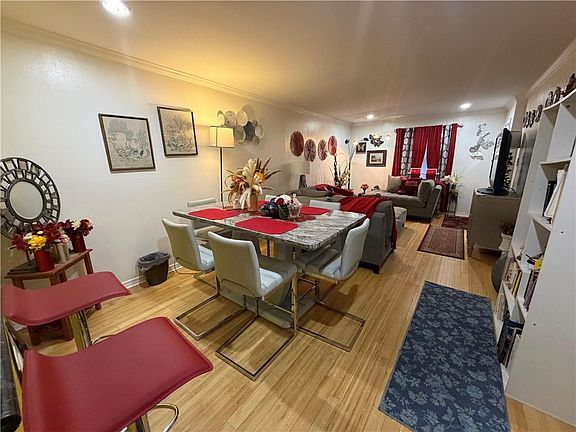 4th image of 3101 Rue Parc Fontaine APT 1305