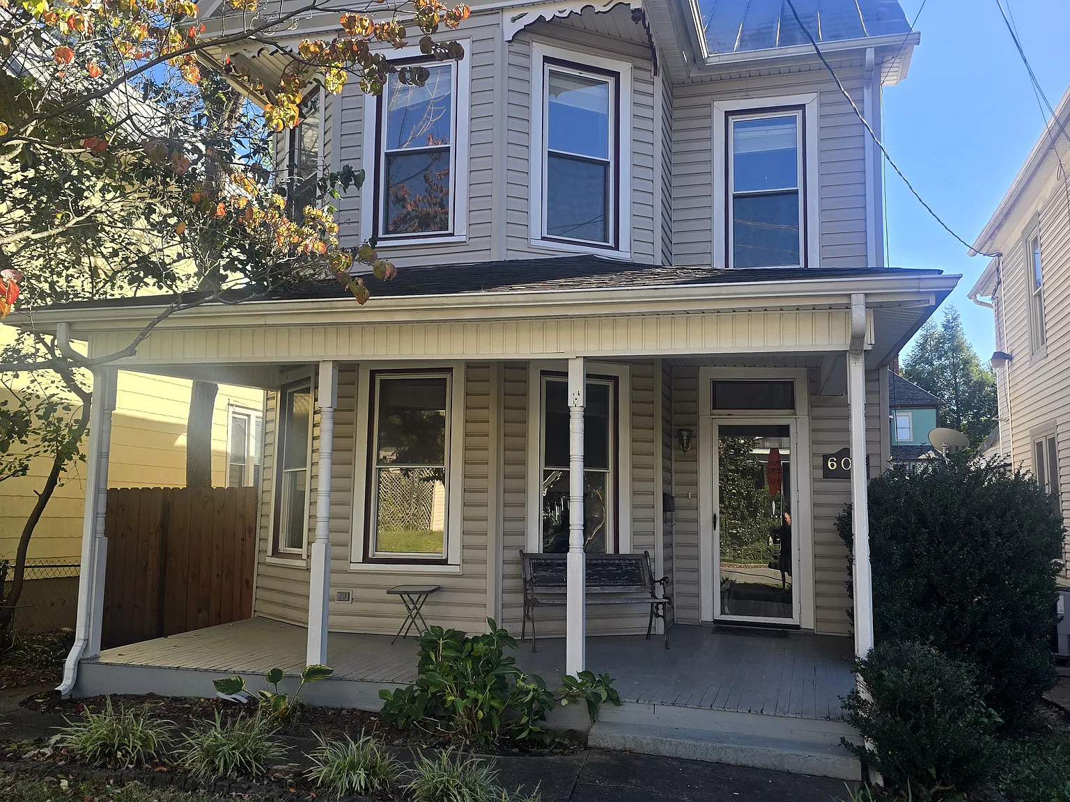 3 bed, 2000 sqft, $1,990 — Photo 1