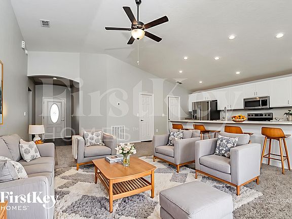 3rd image of 851 Orleans Dr