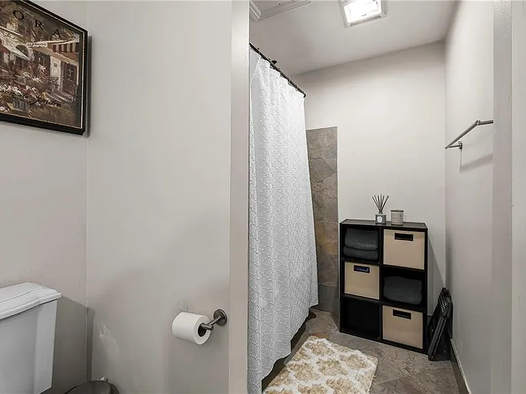 2801 Saint Charles Ave #106-G — Photo 19