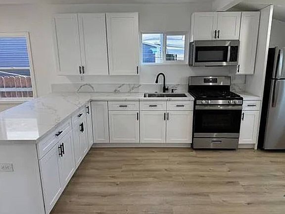 2nd image of 736 E 40th Pl #1