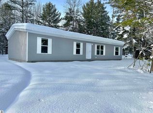 2984 Pinegrove, Gaylord, MI 49735