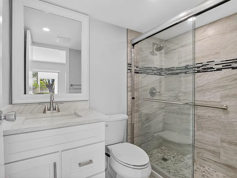 11 Brittany Ave #A — Photo 25