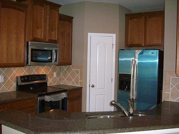 4th image of 6757 Breezy Palm Dr