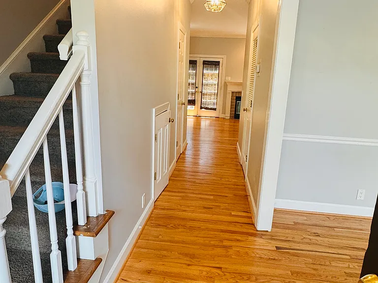 114 Westwood Trce — Photo 3