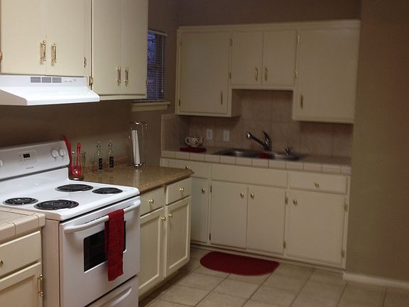 2nd image of 5434 Laguna Dr