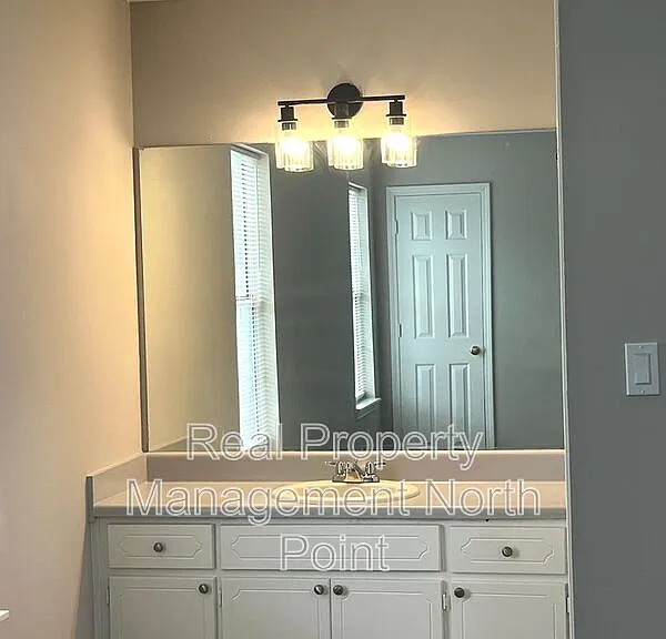 5843 Summerglen Ln — Photo 13