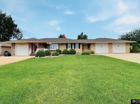 1009 Howard St, Scribner, NE 68057
