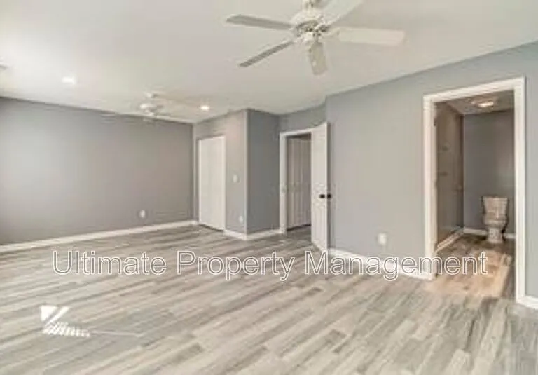 4633 Crawdad Ct — Photo 9