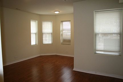 3rd image of 1122 N Monticello Ave #1N