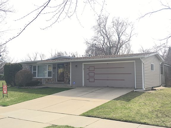 2nd image of 548 Arquilla Dr