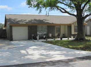 207 S 1st St, Nederland, TX 77627