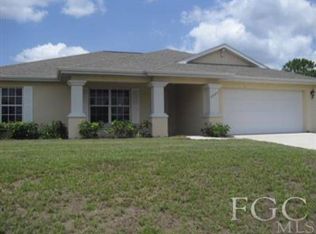 2205 NE 35th Ln, Cape Coral, FL 33909