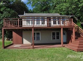 6590 Westminister St, Fenton, MI 48430