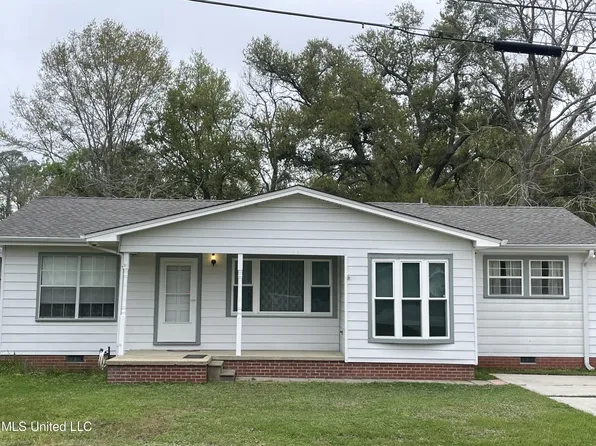 4007 Glover St, Gulfport, MS 39507