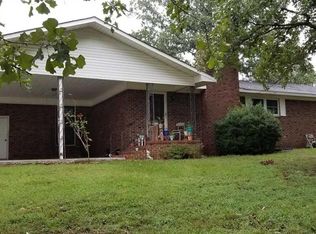 2768 Center Valley Rd, Russellville, AR 72802